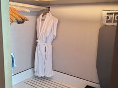 -深圳国际会展中心希尔顿酒店(前海华发冰雪世界店)