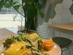班尼迪蛋菠菜蘑菇吐司-Maxpoint Kitchen 西餐咖啡(乐峰广场店)