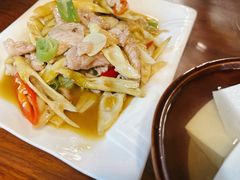 鲜笋肉片-龙翔山庄雷鸡肉(青城后山泰安古镇店)
