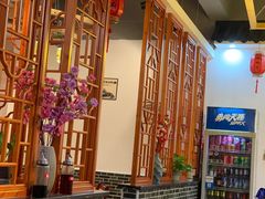 大堂-六州府地锅鸡·农家菜·龙虾(未来科技城店)