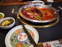 -沸炉重庆老火锅(军事博物馆店)