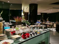 自助取餐区-唐拉雅秀酒店-西锦汇空中BBQ·思创餐厅