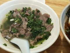 -杨三孃跷脚牛肉(中粮鸿云悦街店)