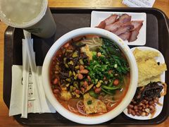 -水平有限螺蛳粉(宏达大厦店)