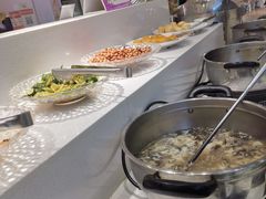 自助取餐区-梦航彩虹之约自助餐厅(华府天地店)