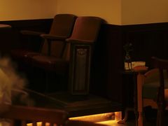 -Café Monson