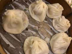 蟹粉小笼包-绿波廊(豫园店)