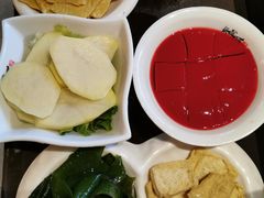 海带苗拼包浆豆腐-纸盐河码头火锅(十八梯店)