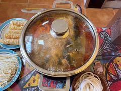 -弘烨 贵州酸汤 鱼火锅(东财店)
