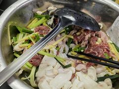 -周良天山牛杂城(天山路总店)
