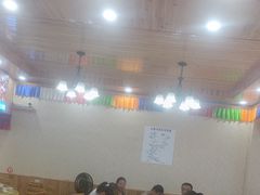 -乡土特色.冷锅鱼.牦牛肉汤锅