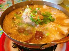 -闯关东东北农家菜(崂山石老人店)