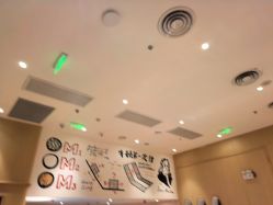 -奈尔宝·儿童乐园·亲子餐厅(前滩店)