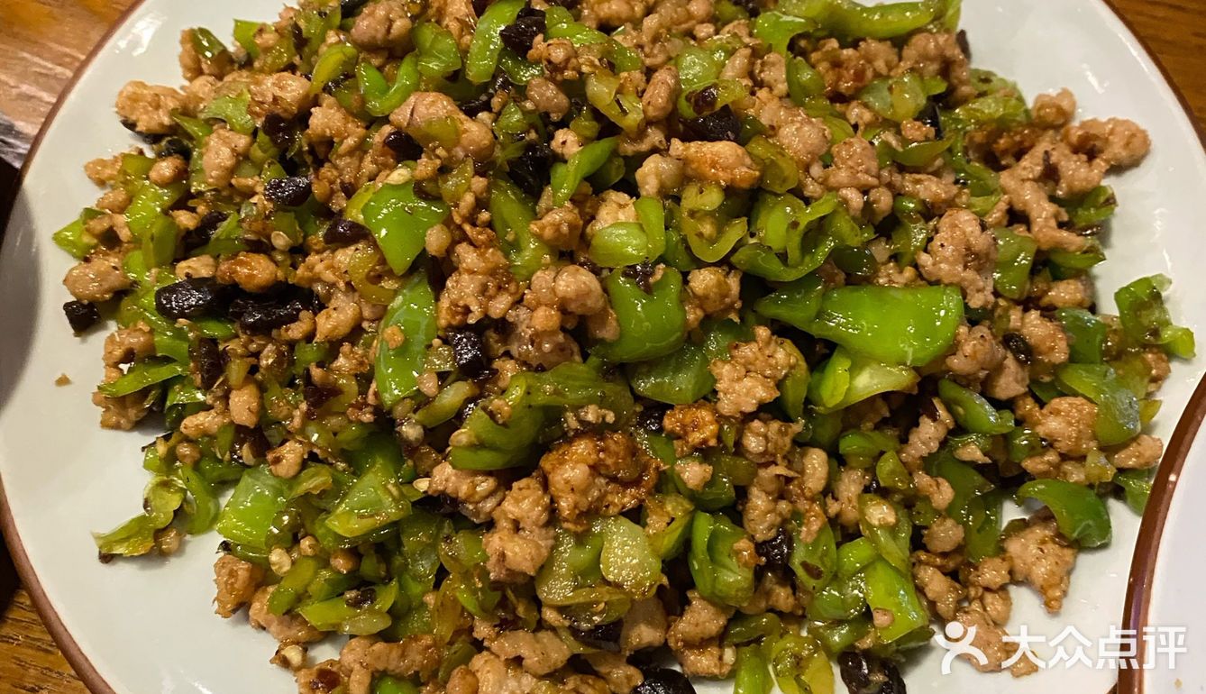 养生的汽锅鸡。