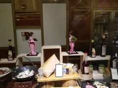 -大中华希尔顿酒店-念自助餐·嗨啤·小龙虾