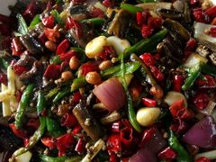 香辣土鳝鱼-香霸头跑山鸡