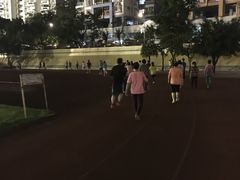-燕子岗体育场