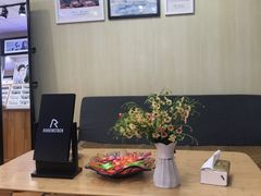 -MiRi眼镜·蔡司·星趣控·尼康控优点视觉合作店(南京东路店)