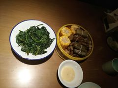 -卞氏菜根香(青羊万达店)