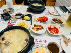 -益百岁牛尾汤(香山路店)