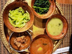 -岗底斯尼泊尔餐厅(万达店)