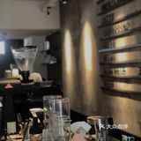 秒杀很多咖啡店 店里只有两种千层 我点的是焦糖千层