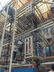 -PIPIKINGDOM皮皮王国欢乐号(欢乐海岸购物中心店)