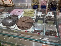 -VENCHI 闻绮(上海佛罗伦萨小镇店)