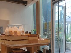 -DOUBLE HAPPINESS 双喜面包咖啡