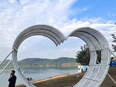 -十万大山布透温泉