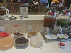 -百荷园蔬食自助餐厅(德辉广场店)