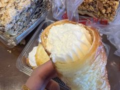 鲜奶牛角-爱德顺糕点食屋(利民道店)