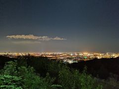 -鬼笑石后山停车场