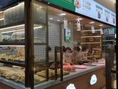 面包甜点陈列柜-袁记云饺(蛇口店)