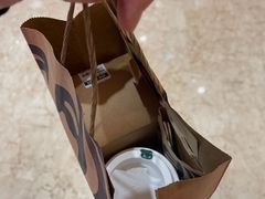 -星巴克臻选(呼和浩特维多利摩尔城店)