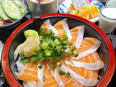 三文鱼腩饭-千羽鹤海鲜居酒屋Bistro(大望路店)