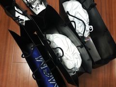 -MCM(比斯特上海购物村店)