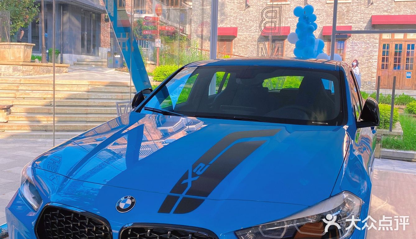 BMW光影小镇入驻昙华林💙