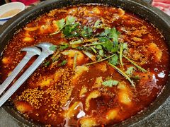 -灶知轩湘西石锅鱼(万佳广场店)