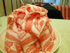 羊肉片-洞庭洲·防空洞火锅·烧烤·铜锅涮肉(新百广场店)