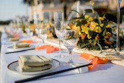 -花轿喜屋婚礼策划