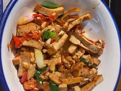 卤香干炒耳尖-湘村小灶·地道长沙菜·本地人优选(万家丽路店)