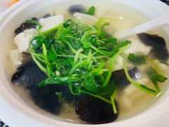 蘑菇豆腐汤-大明寺素斋