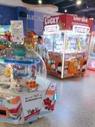 -Lucky Star幸运星&一同潮玩(友阿国际广场店)