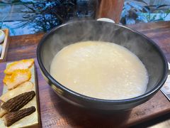 -银米·云南传统过桥米线(双廊黑金冠店)