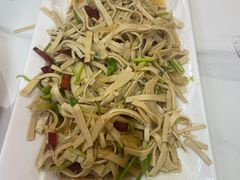 -鲁南仔·滕州炒鸡(经三路店)