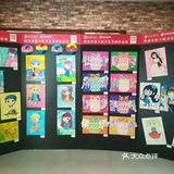 长街长，尽显国韵精粹；烟花季，领略非遗风采”