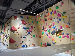 -ROCKPLUS攀岩馆(环宇城店)