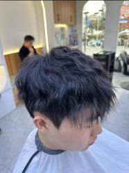 -H·Y HAIR SALON烫发·染发·造型