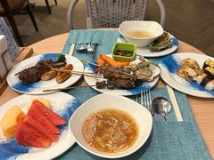 -亚龙湾希尔顿自助餐厅·海鲜·烧烤·沙滩BBQ·现场乐队